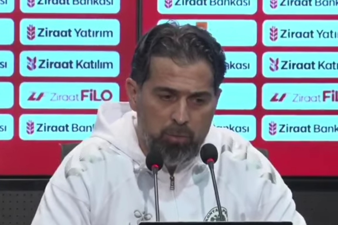 İlhan Palut'ta Bekleyiş ve Soru İşaretleri! Transfer Sessizliği Endişe Oluşturuyor