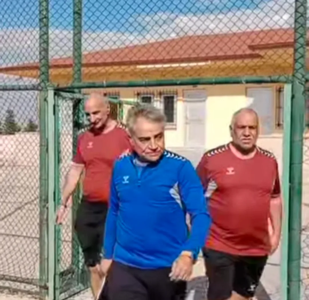 EREĞLİSPOR SAHAYA İNDİ
